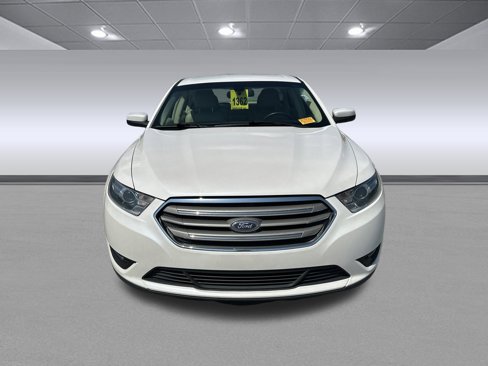 Used 2018 Ford Taurus SEL w/ Equipment Group 201A image 10