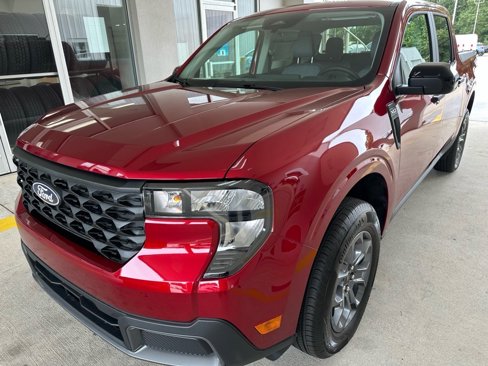 New 2025 Ford Maverick XLT image 3