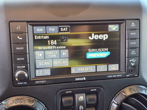 Used 2017 Jeep Wrangler Unlimited Sahara image 18