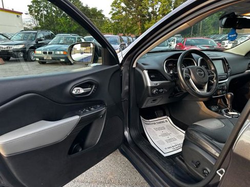 Used 2014 Jeep Cherokee Limited w/ Luxury Group image 11