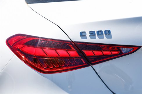 Used 2024 Mercedes-Benz C 300 Sedan image 8