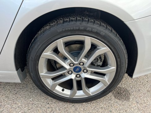 Used 2019 Ford Fusion SEL image 26