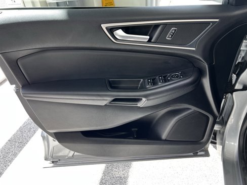 Used 2024 Ford Edge SEL image 20