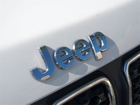 Certified 2024 Jeep Compass Latitude image 13