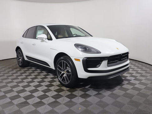 New 2025 Porsche Macan image 9