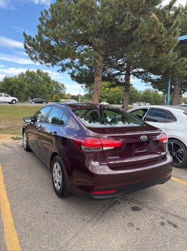 Used 2017 Kia Forte LX image 2