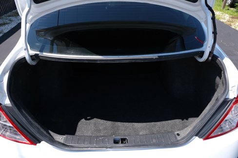 Used 2019 Nissan Versa S Plus image 18