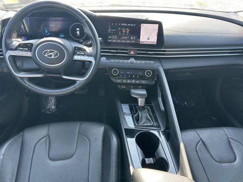 Used 2022 Hyundai Elantra Limited w/ Cargo Package image 24