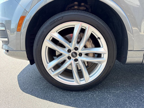 Used 2017 Audi Q7 3.0T Prestige image 34