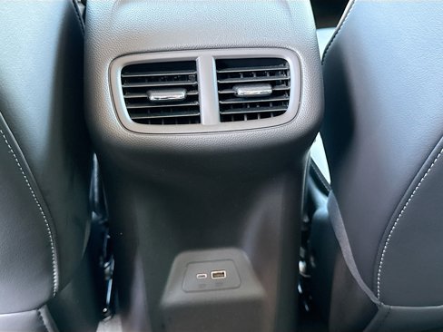 Used 2024 Buick Envision Sport Touring image 25