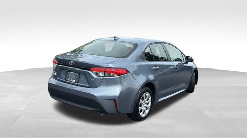 Used 2023 Toyota Corolla LE image 7