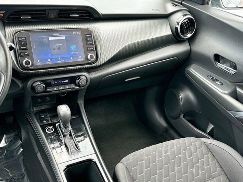 Used 2021 Nissan Kicks SV image 20