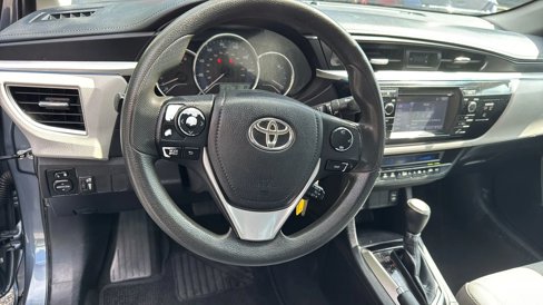 Used 2014 Toyota Corolla LE image 9
