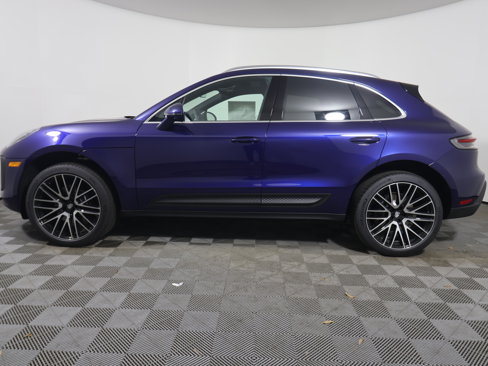 New 2025 Porsche Macan image 2