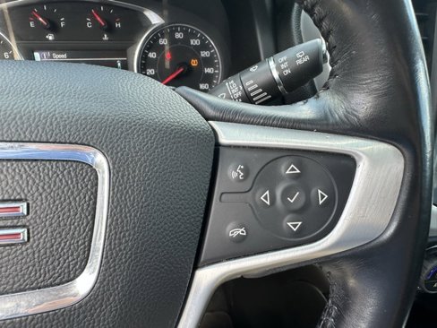 Used 2018 GMC Acadia SLT image 25
