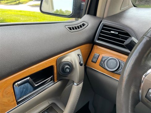 Used 2014 Lincoln MKX AWD w/ Equipment Group 101A image 23