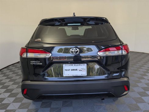 Certified 2023 Toyota Corolla Cross L image 23