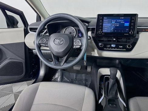 Used 2022 Toyota Corolla LE image 22