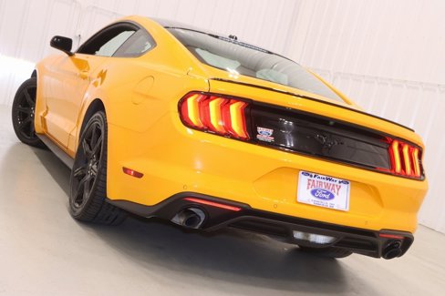 Certified 2019 Ford Mustang Coupe w/ Equipment Group 101A image 31