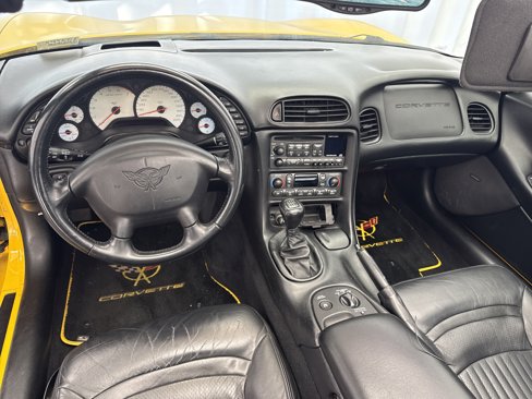 Used 2001 Chevrolet Corvette Coupe w/ Preferred Equipment Group2 image 8