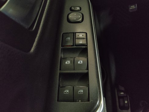 Used 2017 Toyota Camry SE image 27