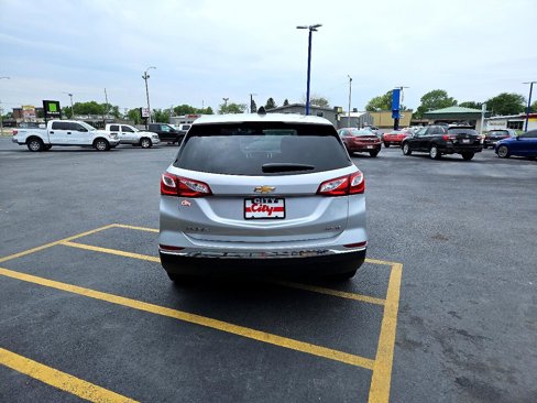 Used 2021 Chevrolet Equinox LT image 4