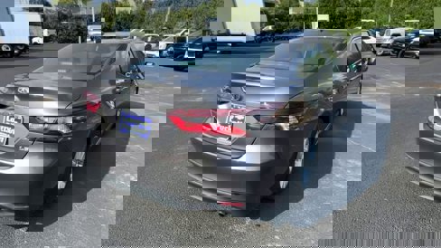 Used 2021 Toyota Camry LE image 8