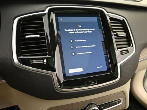 Certified 2024 Volvo XC90 B6 Plus image 22