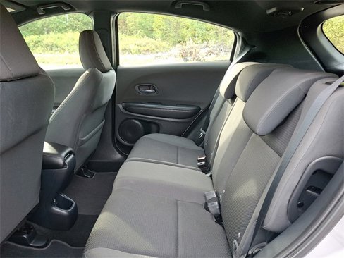 Used 2019 Honda HR-V Sport image 10