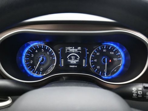 Used 2020 Chrysler Voyager Lxi image 11