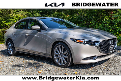 Used 2022 MAZDA MAZDA3 s image 1