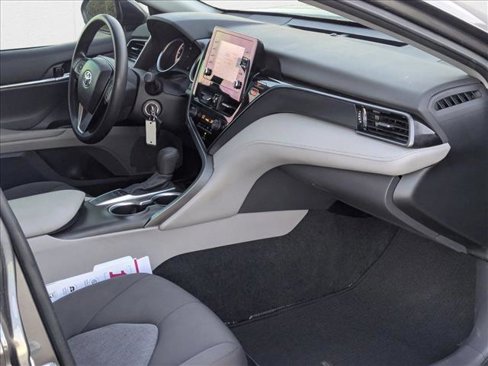 Used 2024 Toyota Camry LE image 20