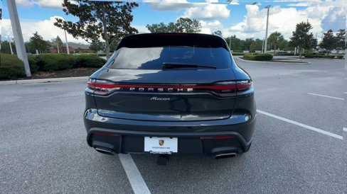 New 2025 Porsche Macan image 7