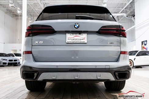 Used 2024 BMW X5 sDrive40i w/ M Sport Package image 25