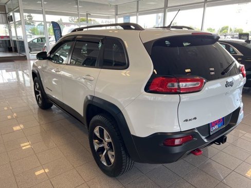 Used 2014 Jeep Cherokee Trailhawk w/ Comfort/Convenience Group image 11
