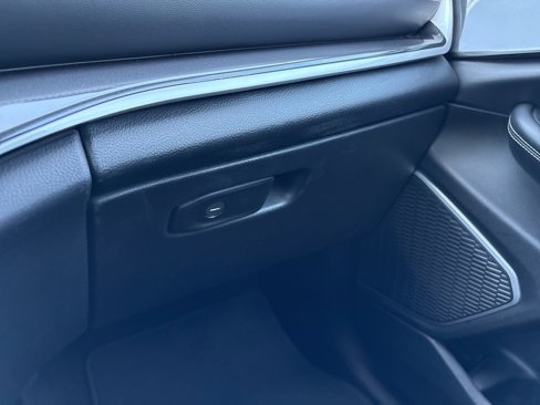 Used 2022 Jeep Grand Cherokee L Laredo image 33
