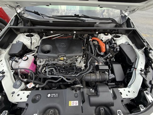 Used 2021 Toyota RAV4 XLE Premium image 26