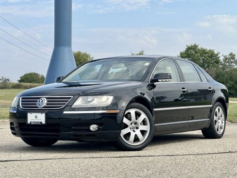 Used 2004 Volkswagen Phaeton V8 image 1