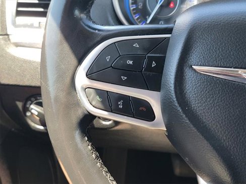 Certified 2022 Chrysler 300 Touring w/ Sport Appearance Package image 33