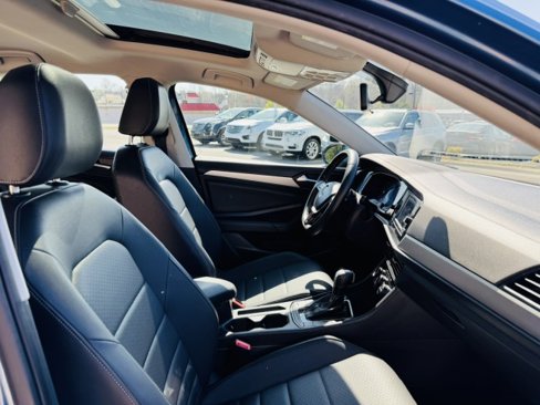 Used 2021 Volkswagen Jetta SE image 18