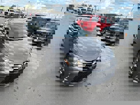 Used 2017 Toyota Camry SE image 22