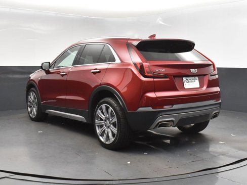 Used 2021 Cadillac XT4 Premium Luxury image 5