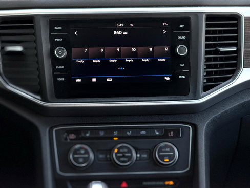 Used 2019 Volkswagen Atlas SE image 16