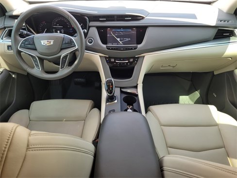 Used 2017 Cadillac XT5 Premium Luxury w/ Advanced Security Package image 12