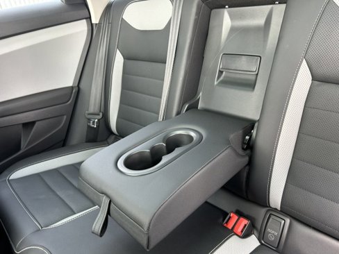 Used 2022 Volkswagen Taos SEL image 23