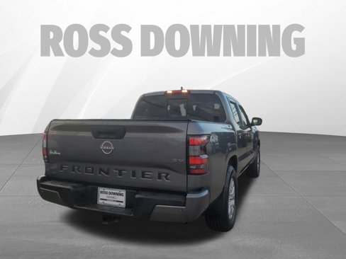 Used 2022 Nissan Frontier SV image 4