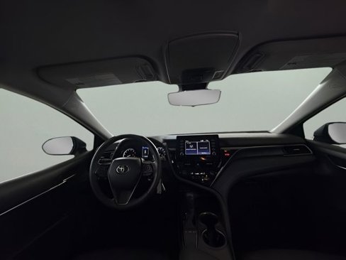 Used 2022 Toyota Camry SE image 24