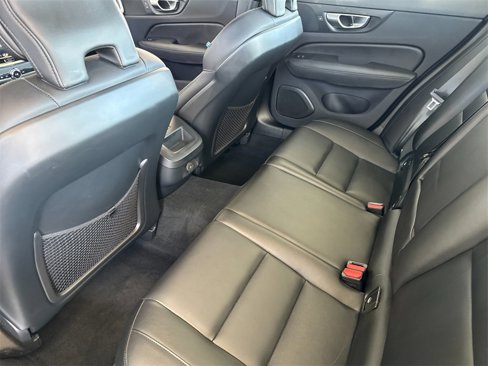 Certified 2025 Volvo S60 B5 Core image 11
