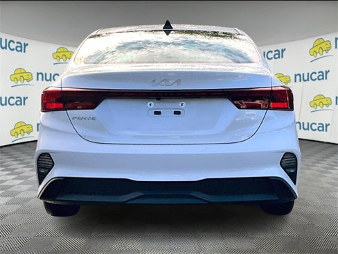 Used 2023 Kia Forte LXS image 4