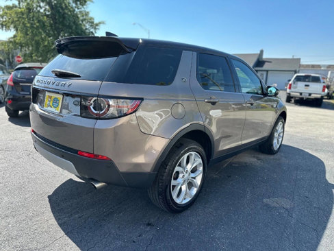 Used 2017 Land Rover Discovery Sport HSE image 3